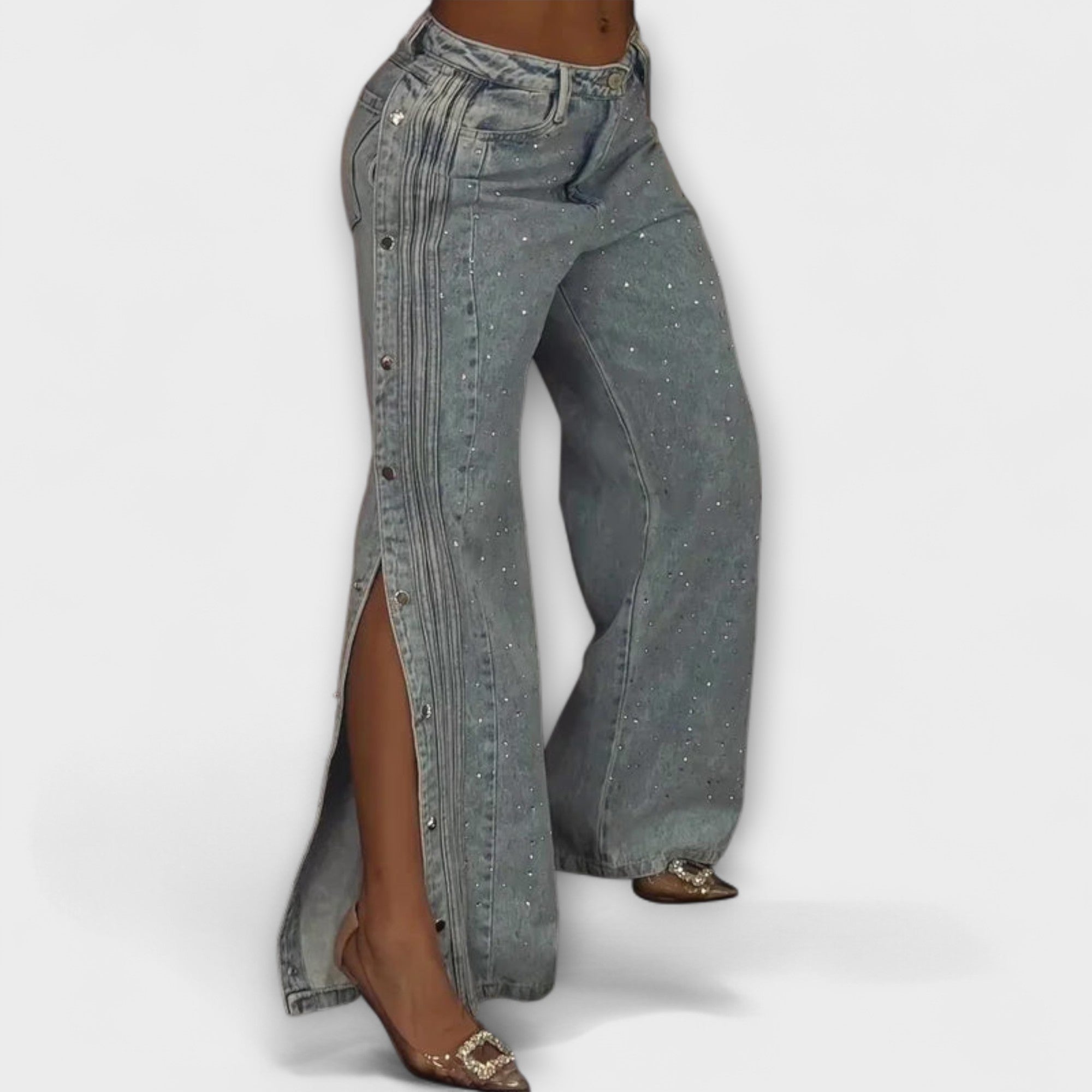 Nola - High-waisted jeans adorned with rhinestones and side buttons