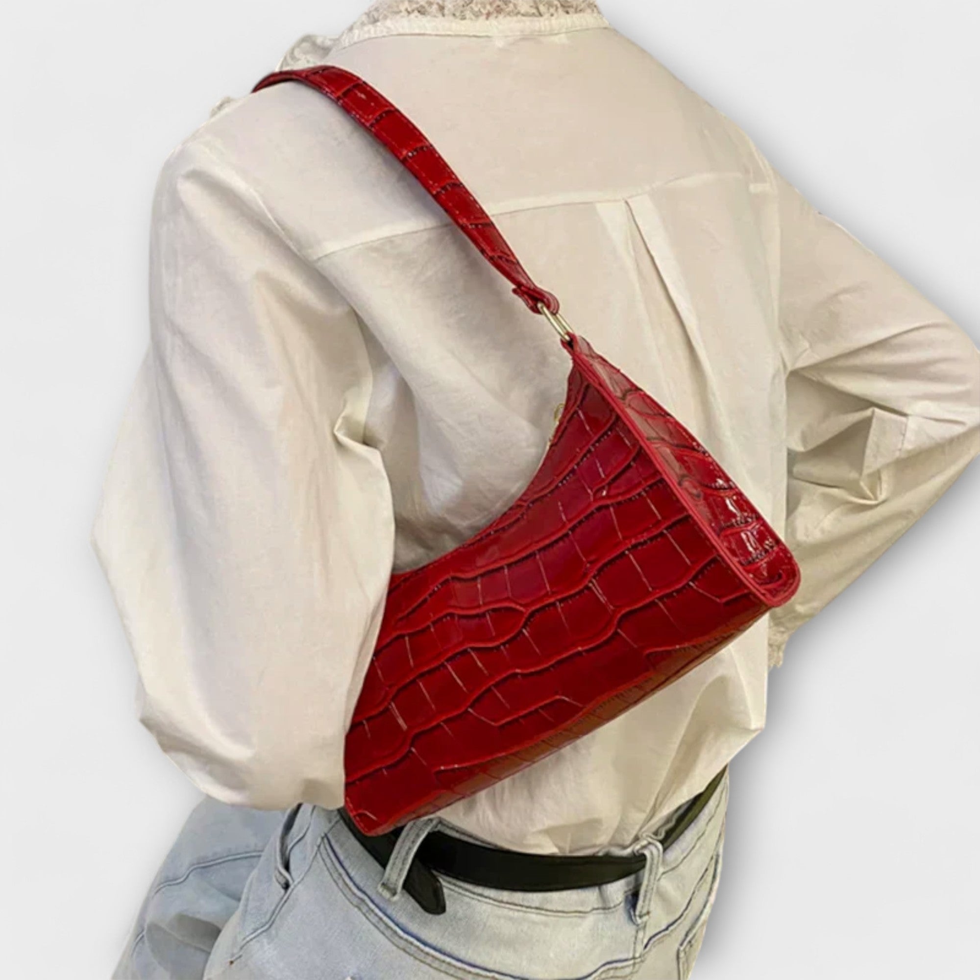 Aurellia. - Shiny Leather Bag