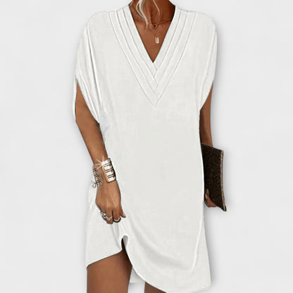 Mia - Effortlessly Elegant Shift Dress