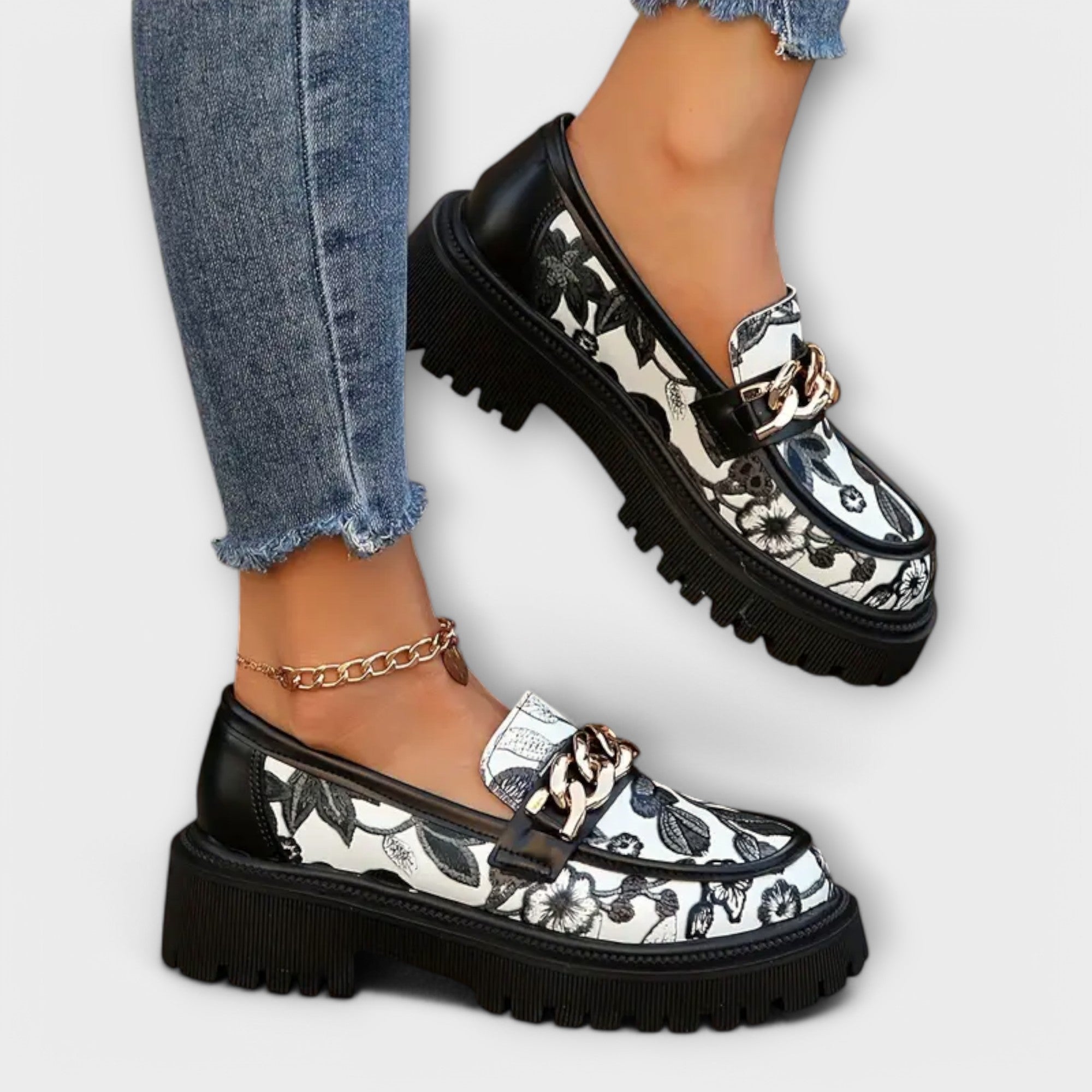 Sandra - Elegant Retro Slipper