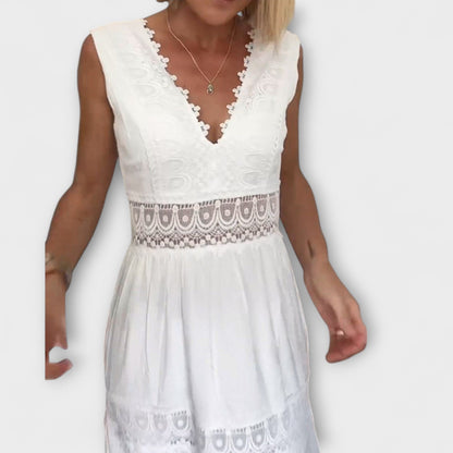 Aurélie - Elegant V-Neck Lace Dress
