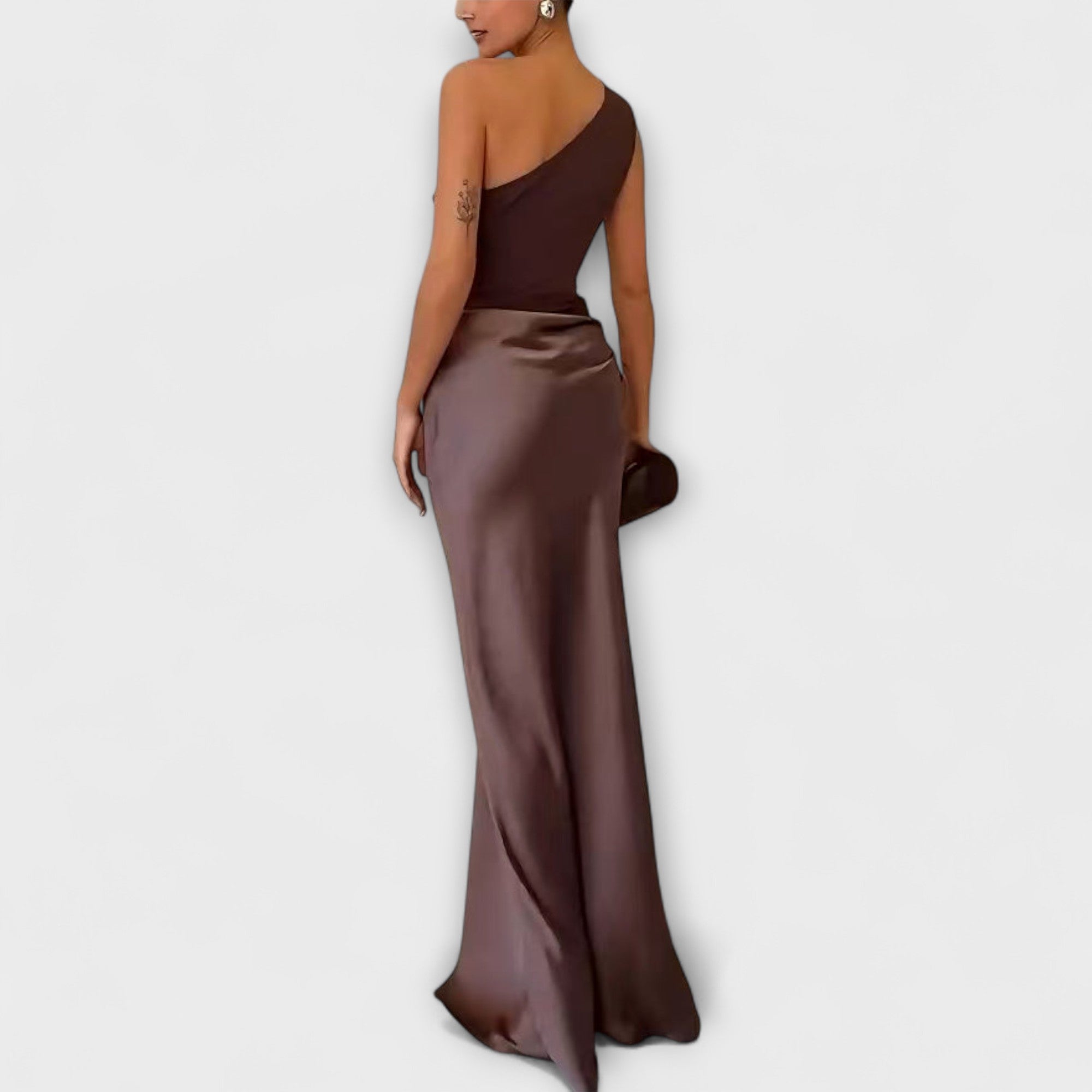 Elegant Maxi Dress with One Shoulder Strap and Pleats
