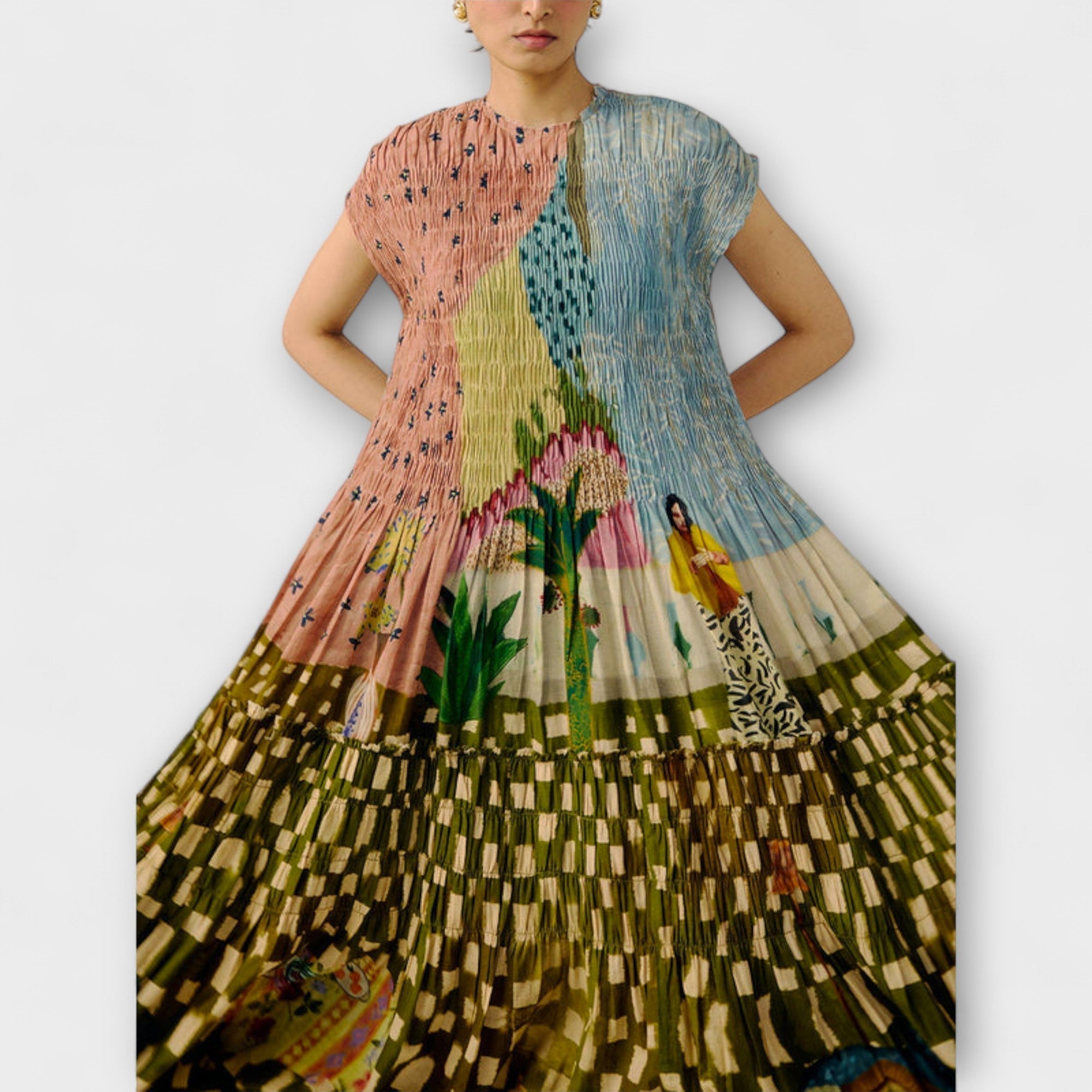 Amara - Folding Dress with Animal Print