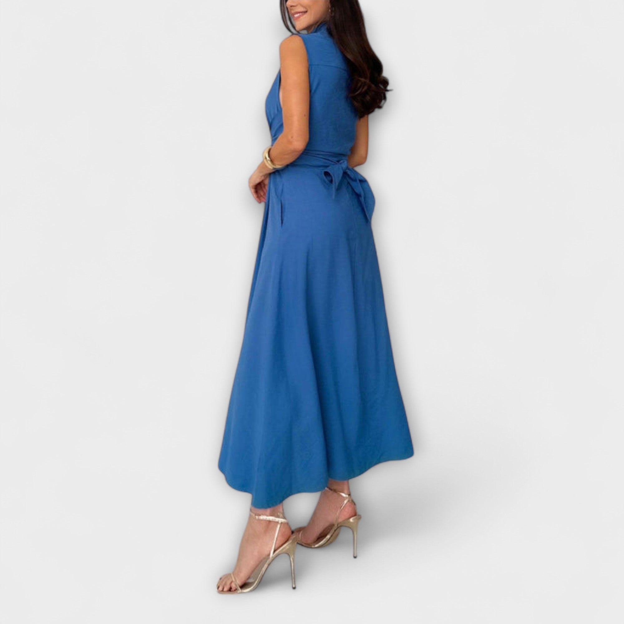 Mira - Eye-catching, single-breasted midi dress with tie belt